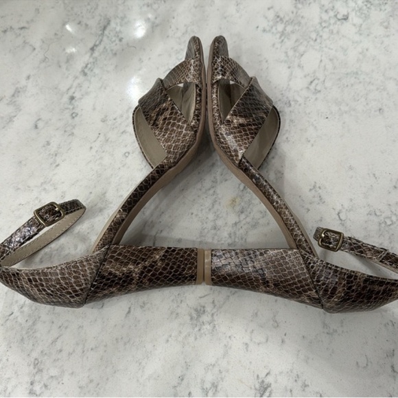 Rialto Snake Print Faux Leather Heels/Sandals Sz 6.5 Brown Beige Ankle Strap - Picture 7 of 9